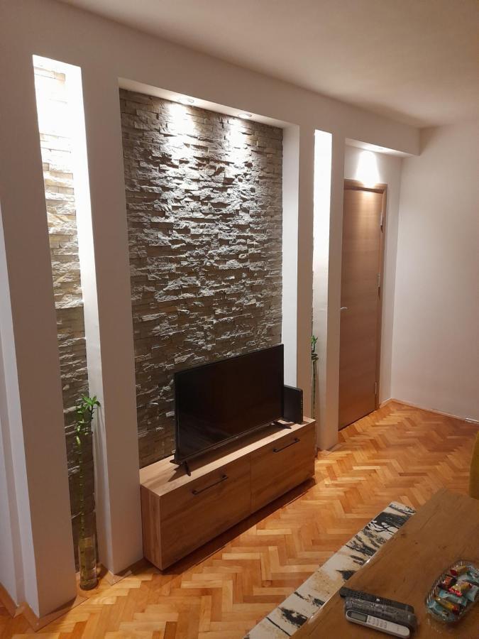Holiday Apartaments 2 Ni Esterno foto
